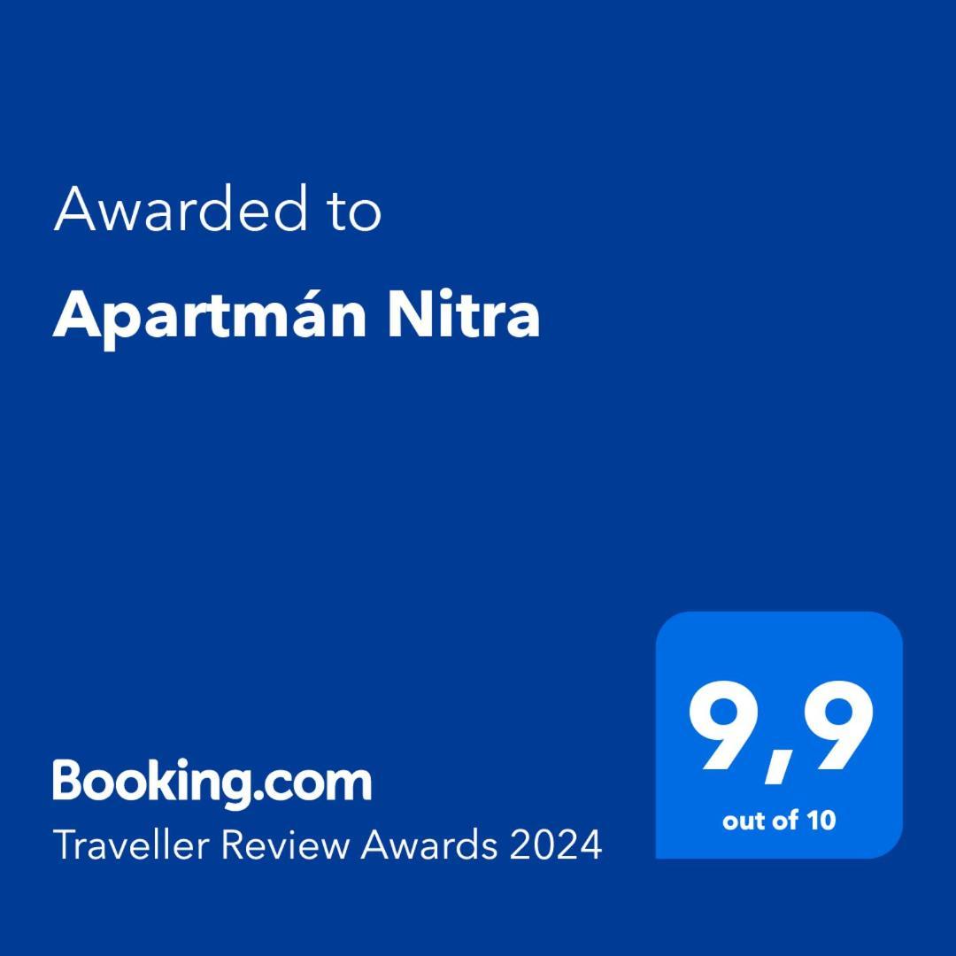 Apartman Neutra Exterior foto